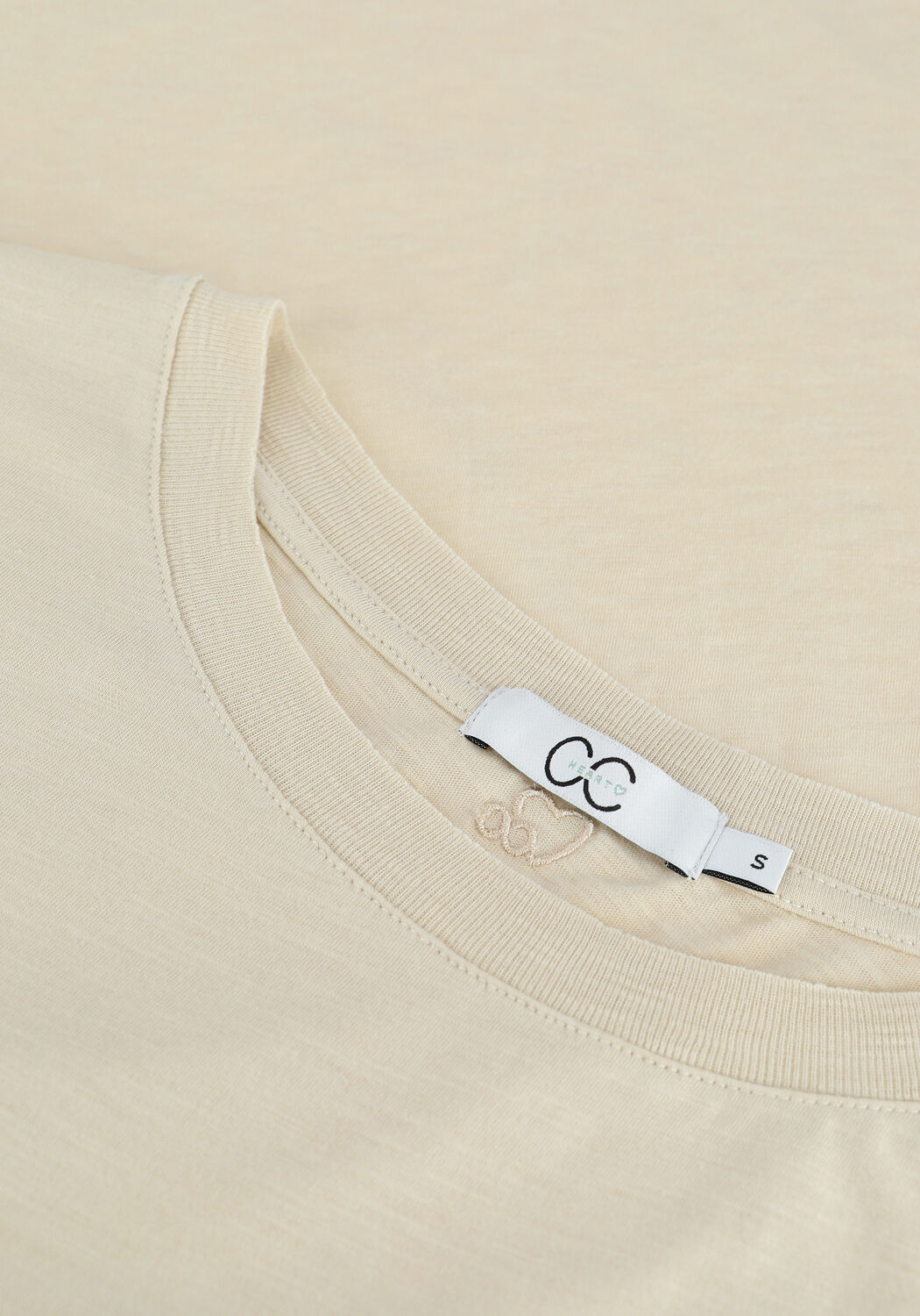 CC HEART T-shirt BASIC T-SHIRT Sable - large
