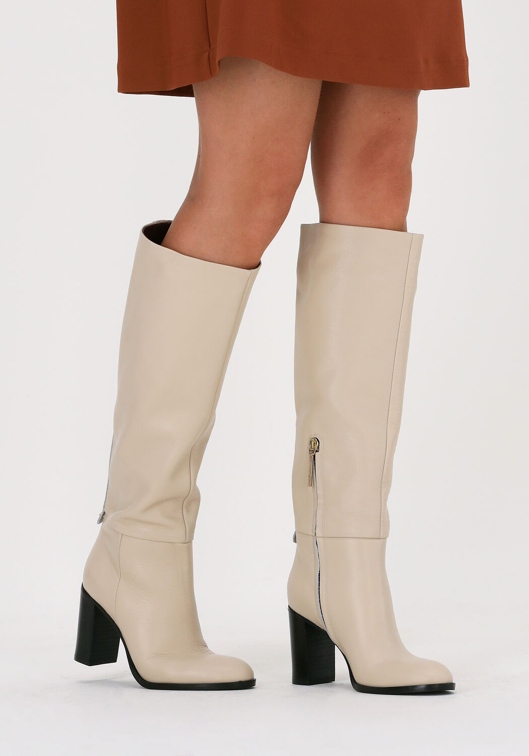 Witte FRED DE LA BRETONIERE 193010104 Omoda