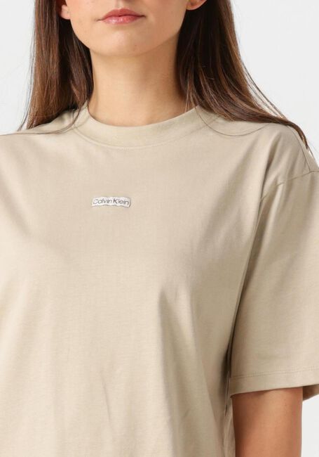 CALVIN KLEIN Mini robe PLACED INST TEE DRESS en beige - large