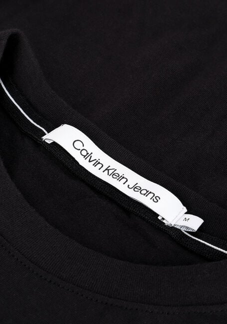 CALVIN KLEIN T-shirt STACKED LOGO TEE en noir - large