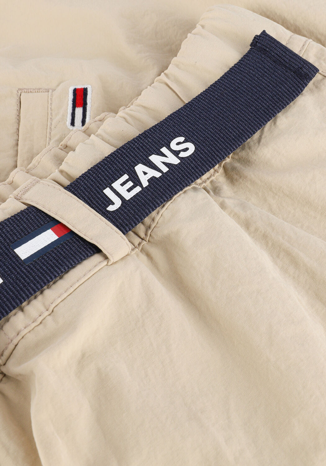 Beige TOMMY JEANS Korte broek TJM BELTED BEACH SHORT - large