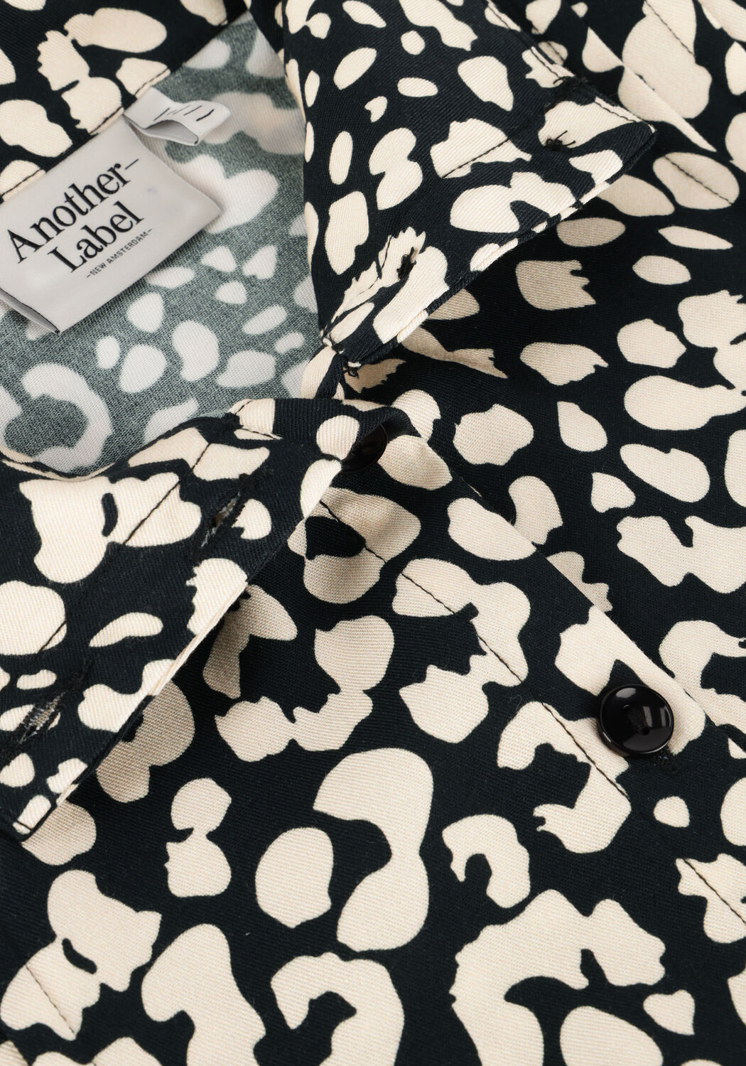 Zwarte ANOTHER LABEL  JUME ANIMAL BLACK SHIRT - large