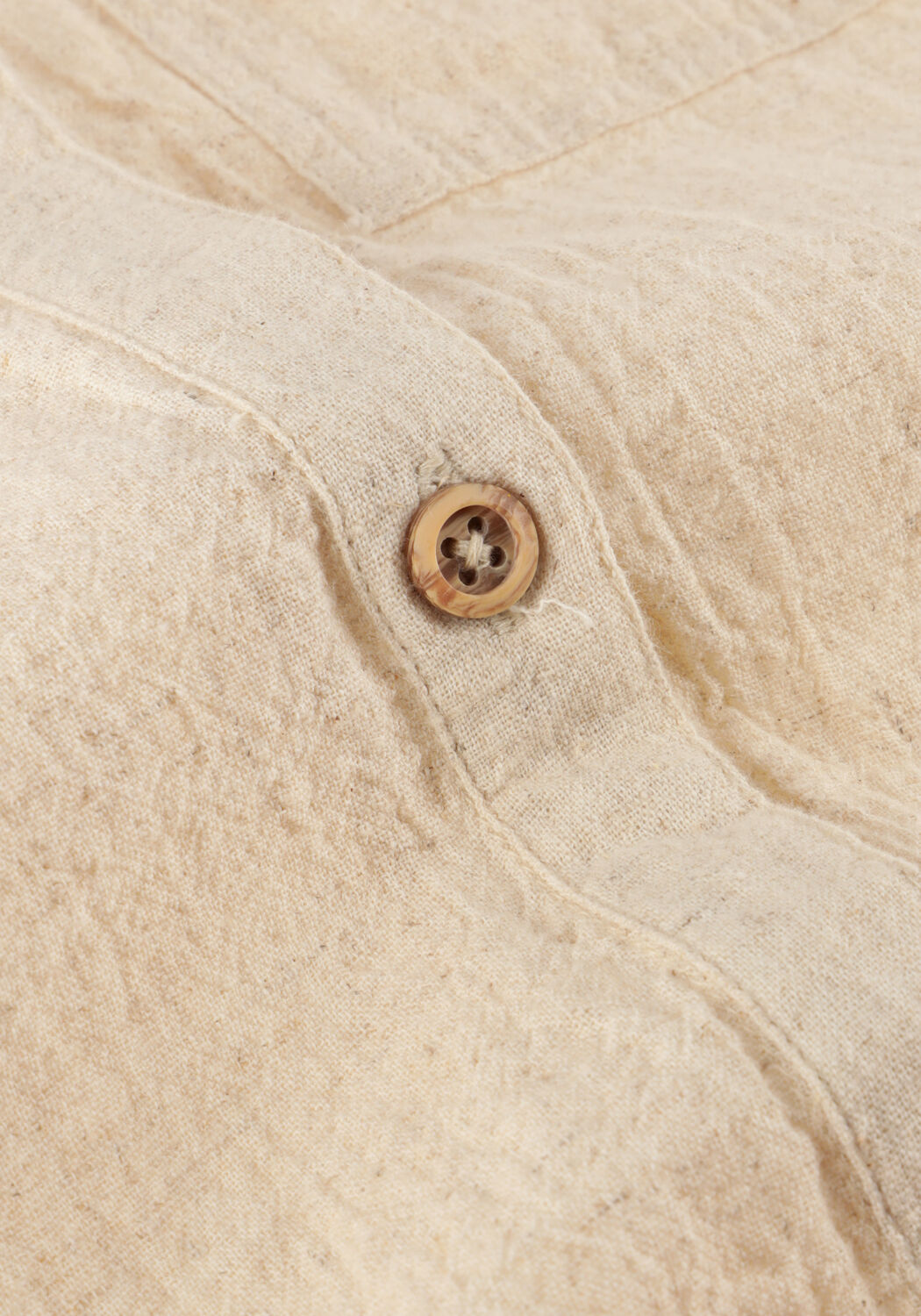 DAILY7 Chemise d&eacute;contract&eacute; SHIRT LONGSLEEVE LINEN en beige - large