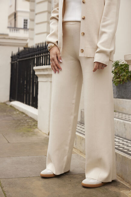 OMODA ATELIER Pantalon OM-BAUKJE X BO en beige - large