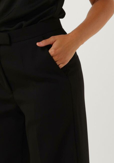TIGER OF SWEDEN Pantalon IRIT en noir - large