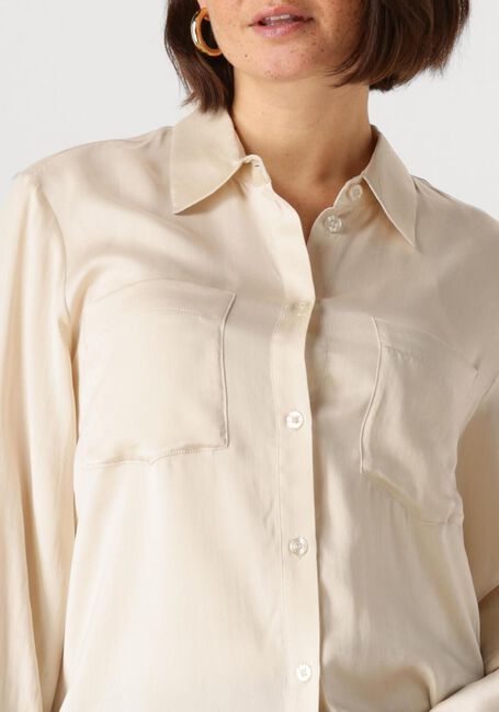 GESTUZ SILKEGZ SHIRT Blouses en blanc - large