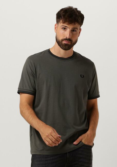 Olijf FRED PERRY T-shirt TWIN TIPPED T-SHIRT - large