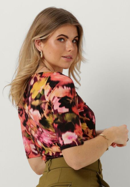 Multi VANILIA Top BLURRY BOAT NECK - large