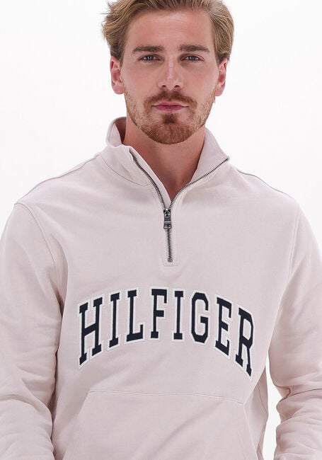 TOMMY HILFIGER Pull HILFIGER ARCH CASUAL MOCKNECK en blanc - large