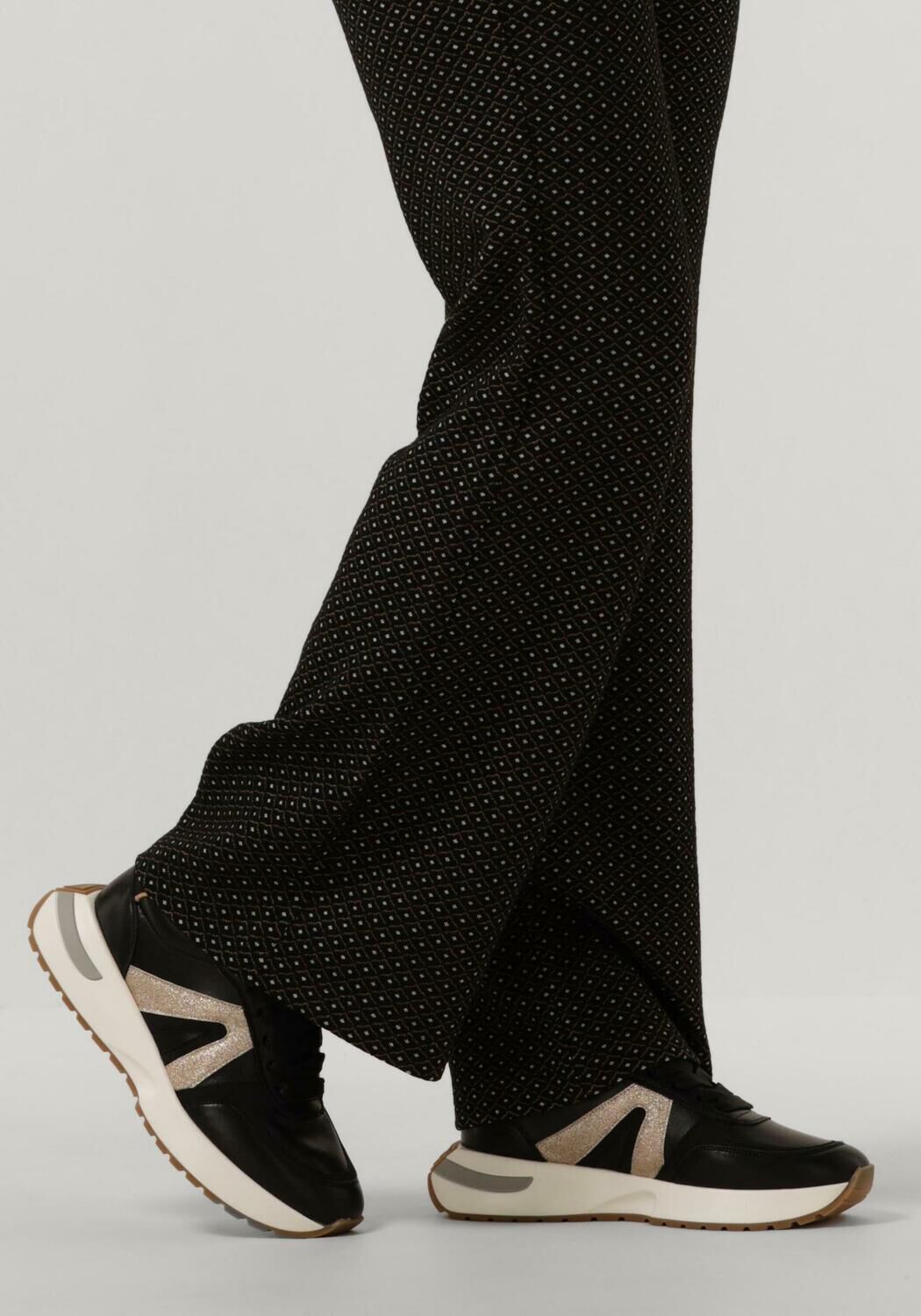 alexander smith hyde baskets basses en noir