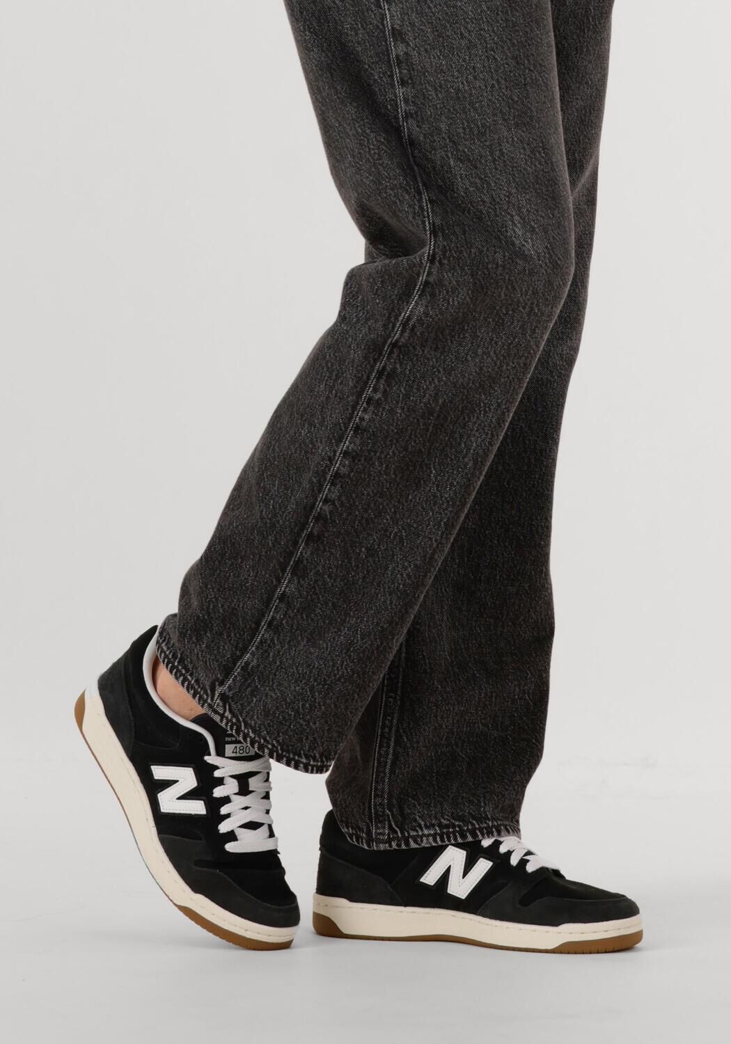 NEW BALANCE Baskets basses BB480 M en noir - large