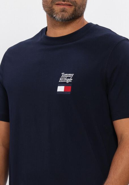 Donkerblauwe TOMMY HILFIGER T-shirt BRAND LOVE TEXT STACK TEE - large