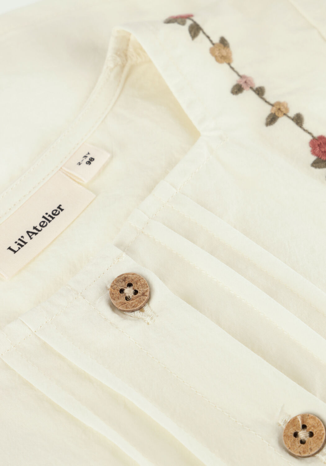 Witte LIL' ATELIER  NMFJOLENE SS LOOSE SHIRT LIL - large