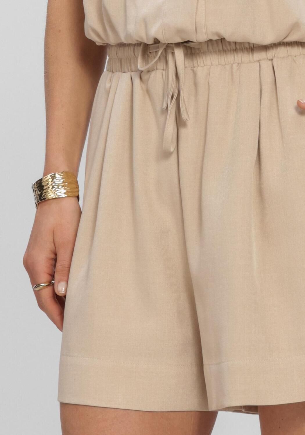 Beige AMAYA AMSTERDAM Broeken/jumpsuits CHARLIE SHORT - large