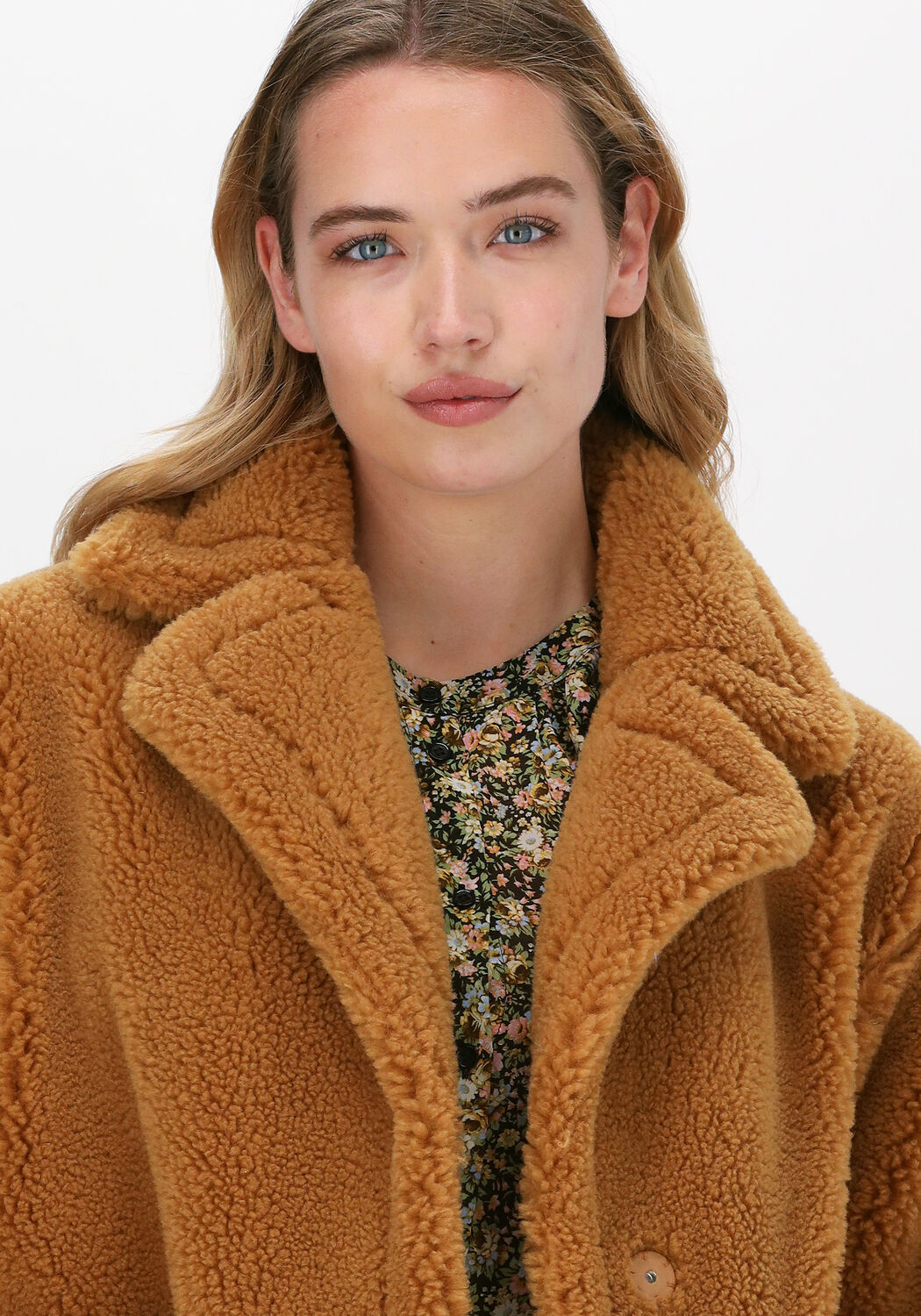 STAND STUDIO Manteau Teddy MARINA JACKET TEDDY en beige Omoda