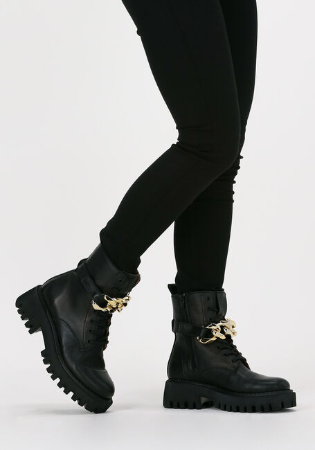 TORAL Bottines à lacets 12793 en noir - large