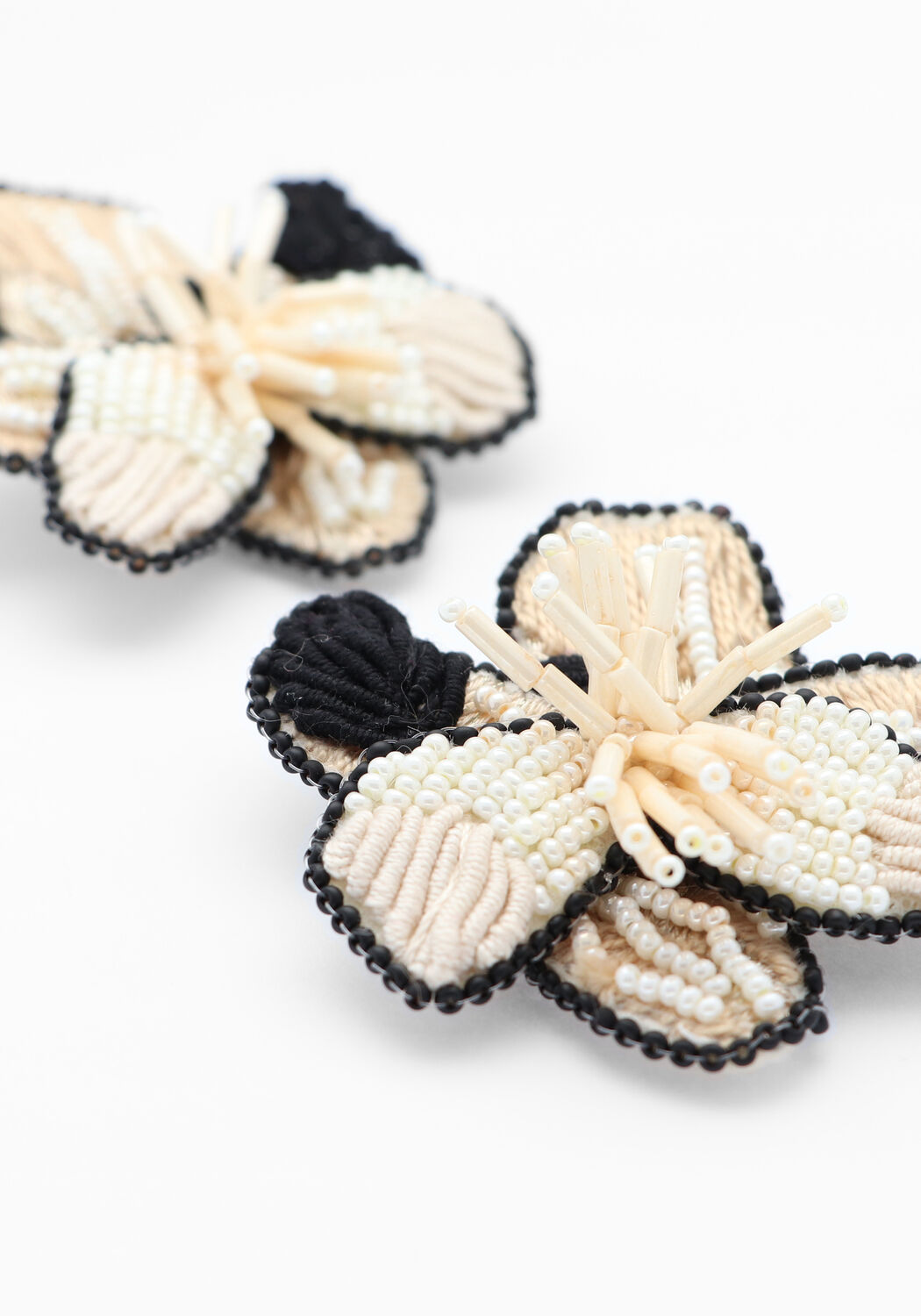 PAULIE POCKET Boucles d'oreilles BO BLOSSOM EARRINGS en beige - large