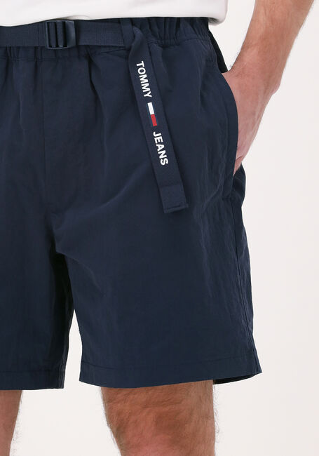 TOMMY JEANS Pantalon courte TJM BELTED BEACH SHORT Bleu foncé - large