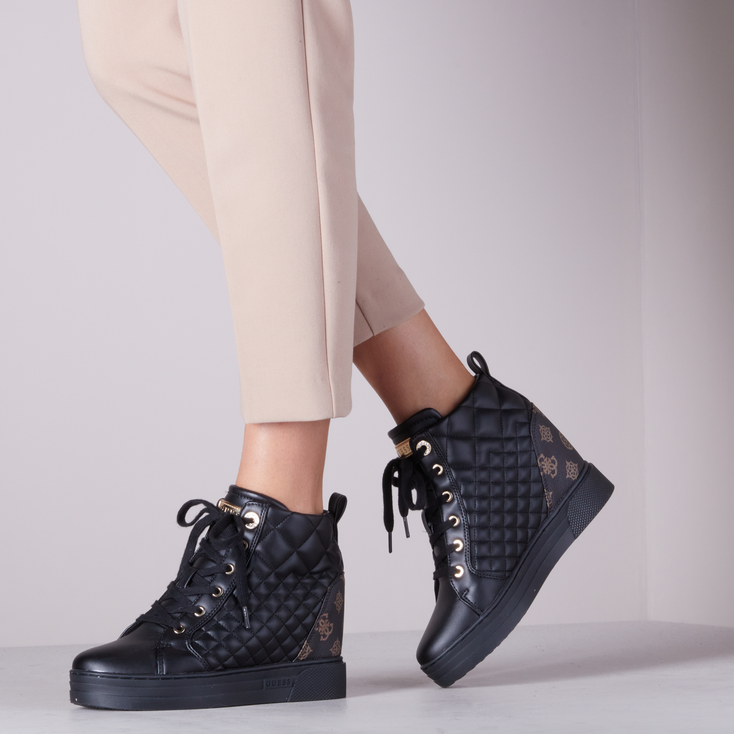 Guess Hoge Sneakers Zwart | Shop museusolsona.cat
