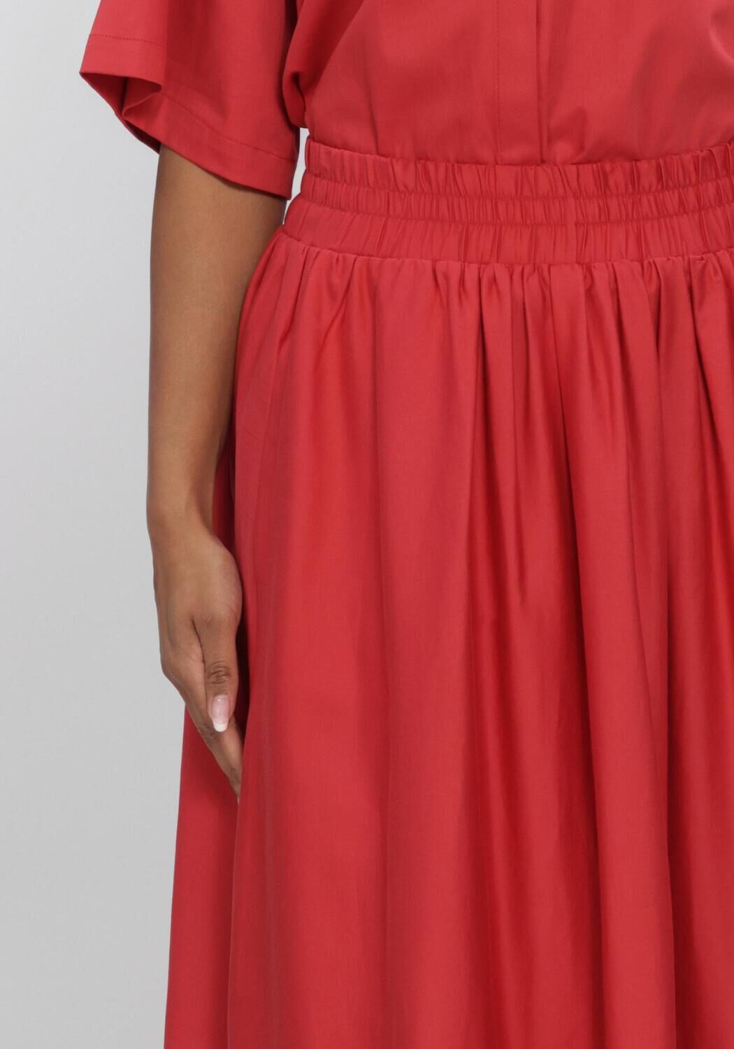 EST'SEVEN Jupe maxi AYLIN SKIRT en rouge - large