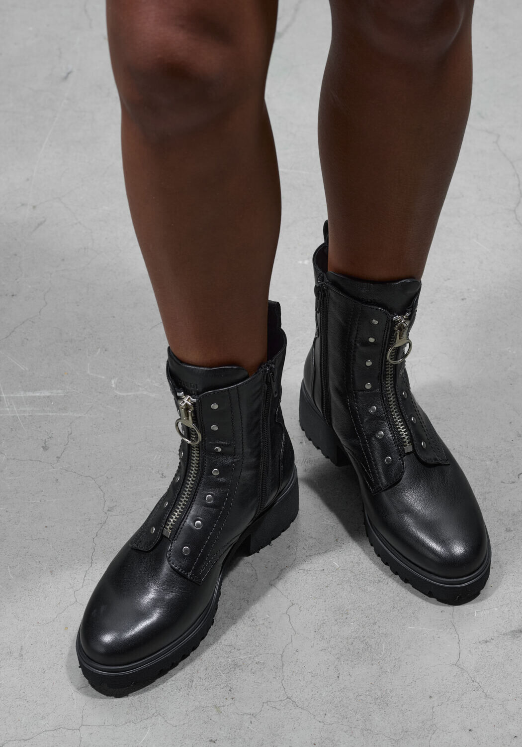 PIEDI NUDI Bottillons SEGNA 05.01 en noir - large