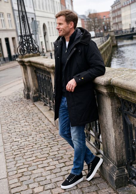Zwarte LYLE & SCOTT Jassen COLD WEATHER PARKA - large