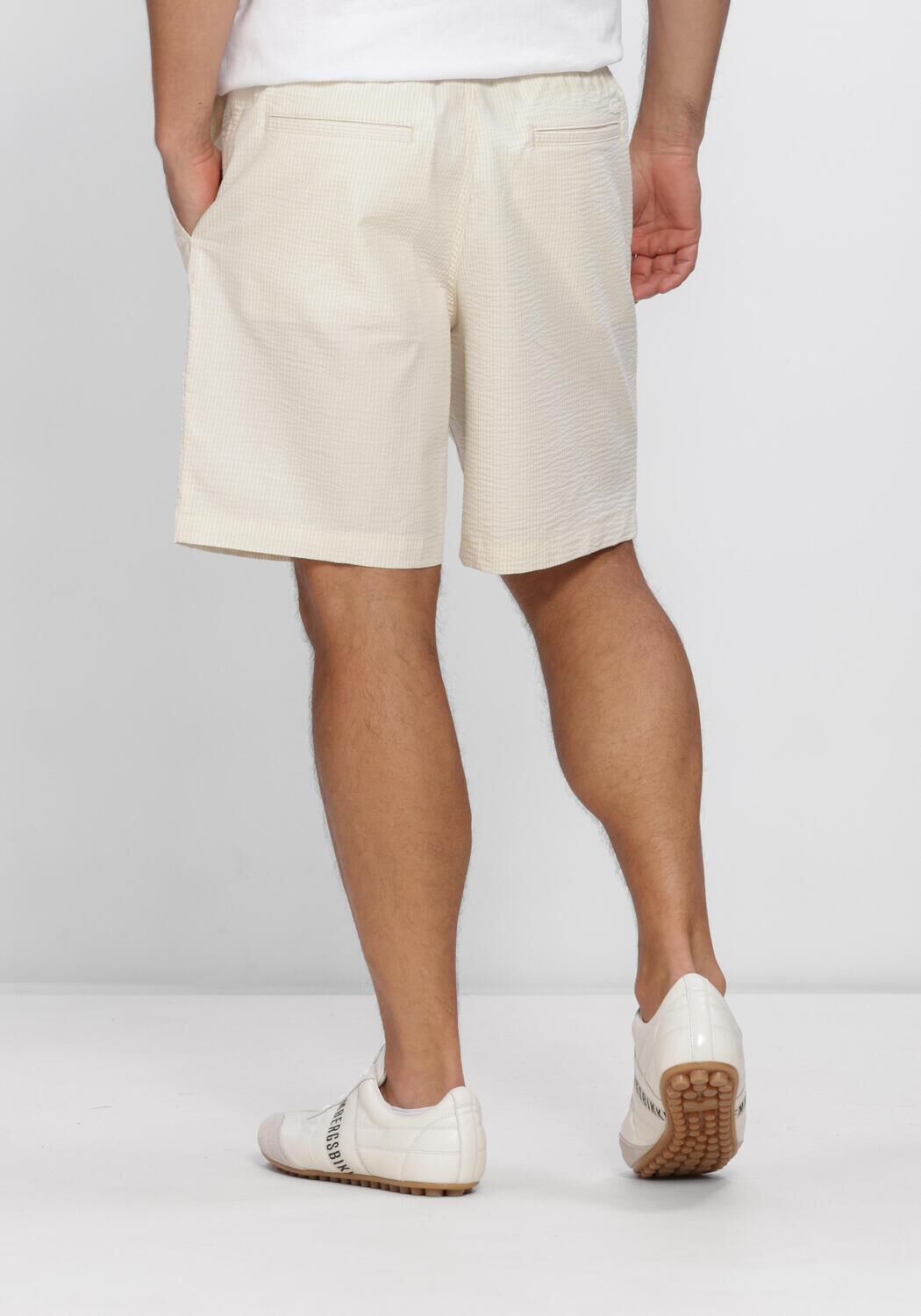 Ecru LACOSTE Korte broek RELAXED FIT WAFFLE TEXTURE SHORTS - large