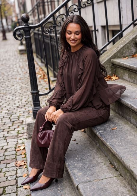 Bruine Y.A.S.  YASMILVA LS TOP - large