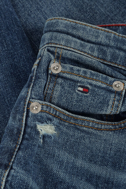 Blauwe TOMMY HILFIGER Slim fit jeans SKATER MID WASH - large