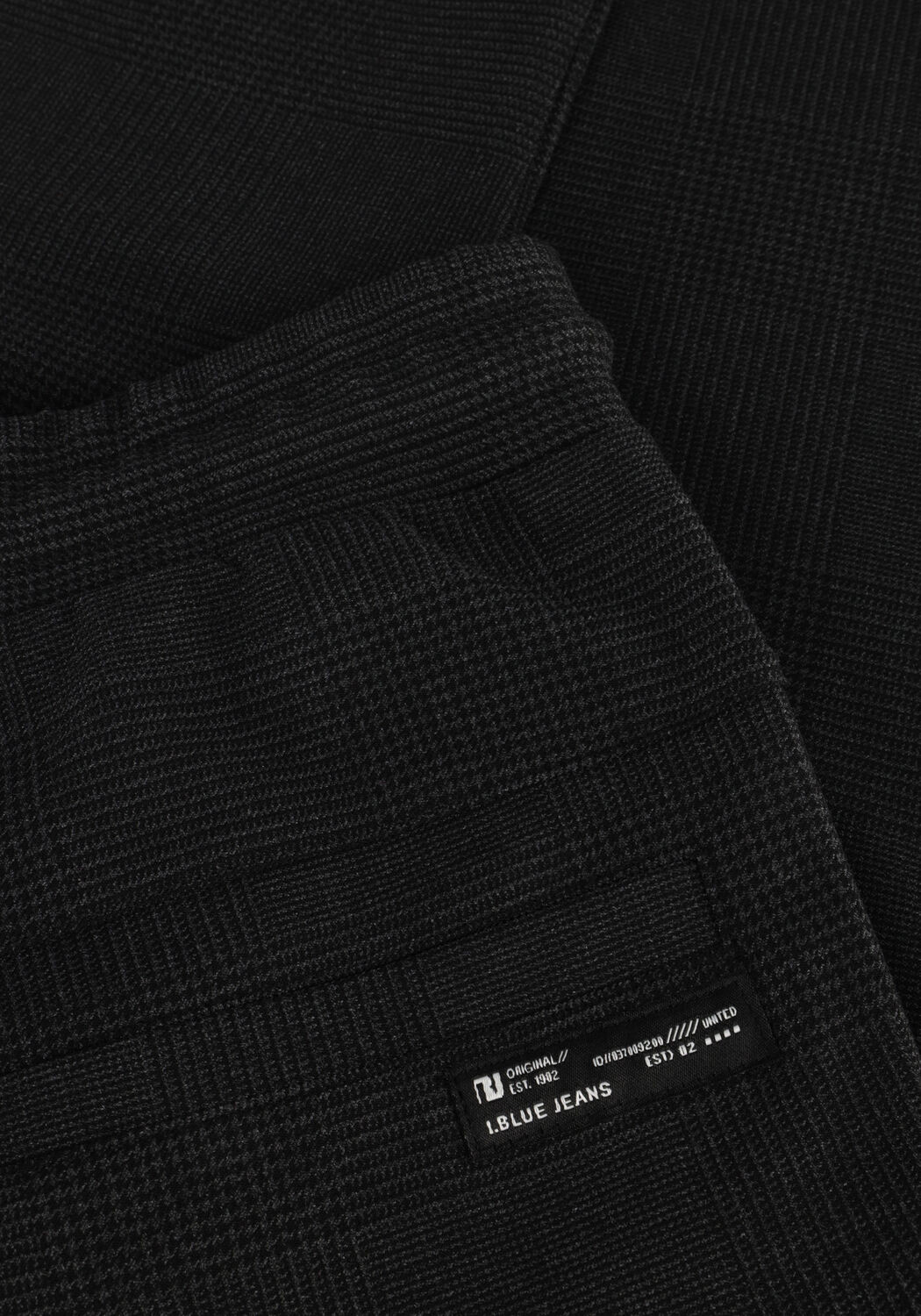 INDIAN BLUE JEANS Pantalon cargo JOG PANT CHECK ZIP en noir - large