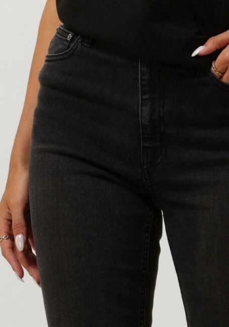 Grijze GESTUZ Flared jeans EMILINDA GZ JEANS - large
