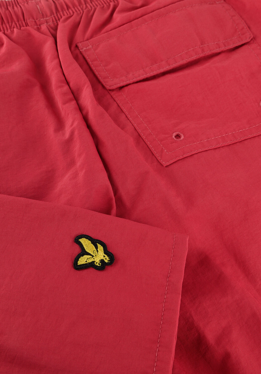 LYLE & SCOTT Shorts de bain PLAIN SWIM SHORT BOYS en rouge - large