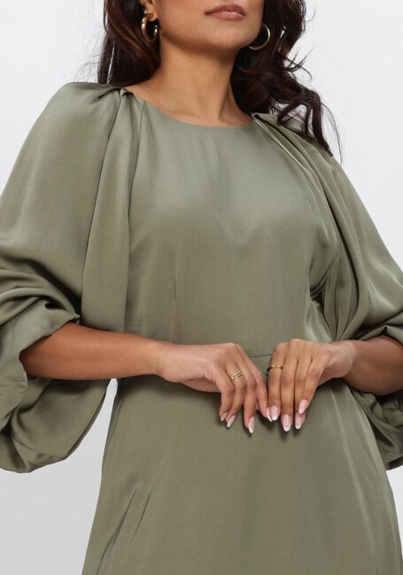 Olijf SELECTED WOMEN Mini jurk SLFLAURINA 3/4 SHORT OPEN BACK DRESS - large