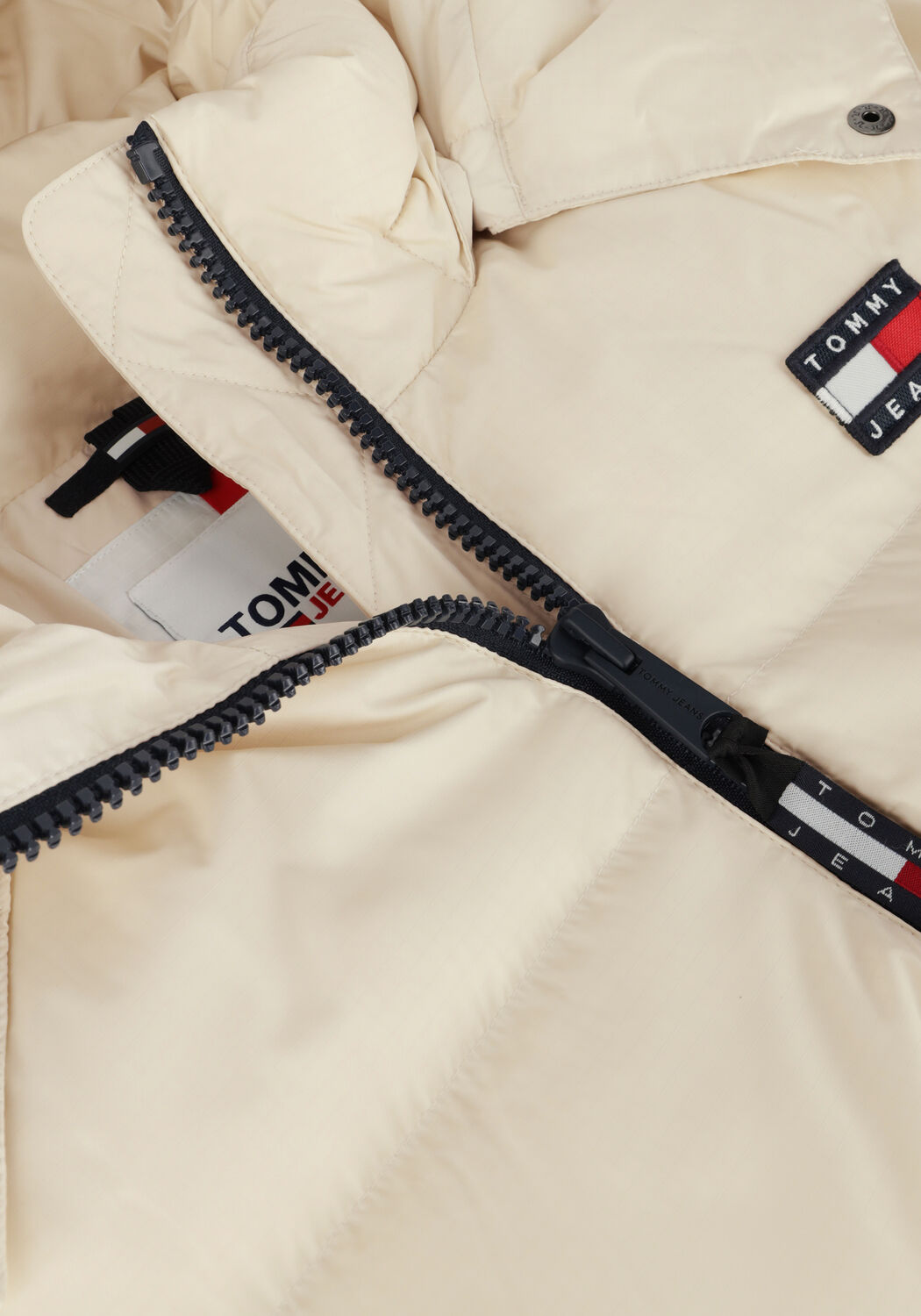 TOMMY JEANS Veste matelass&eacute; TJW ALASKA PUFFER en beige - large