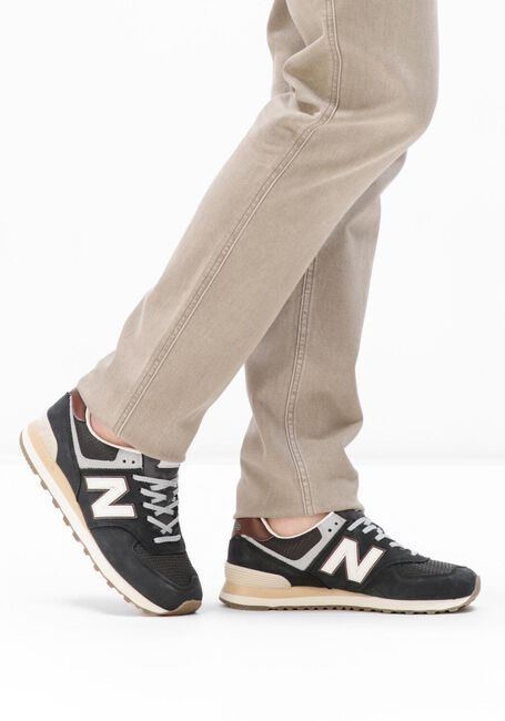 NEW BALANCE Baskets basses 574 M en noir - large