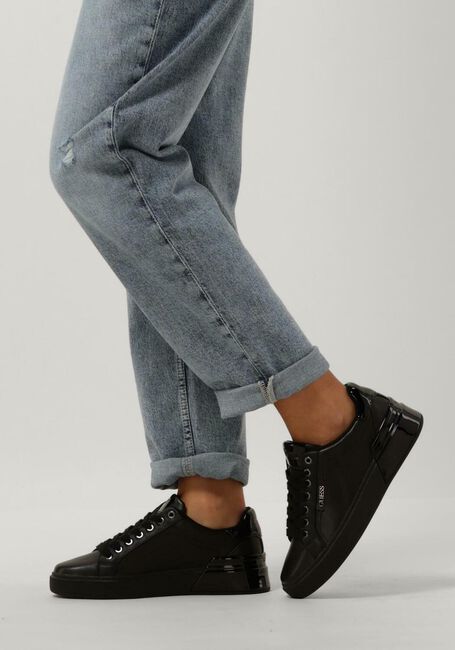 Zwarte GUESS Sneakers CORLINA Omoda
