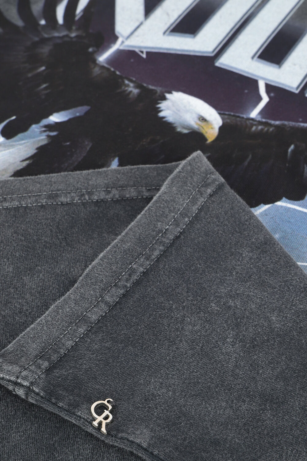 Grijze COLOURFUL REBEL Top ROUGH RIDERS ACID WASH LOOSEFIT TEE - large