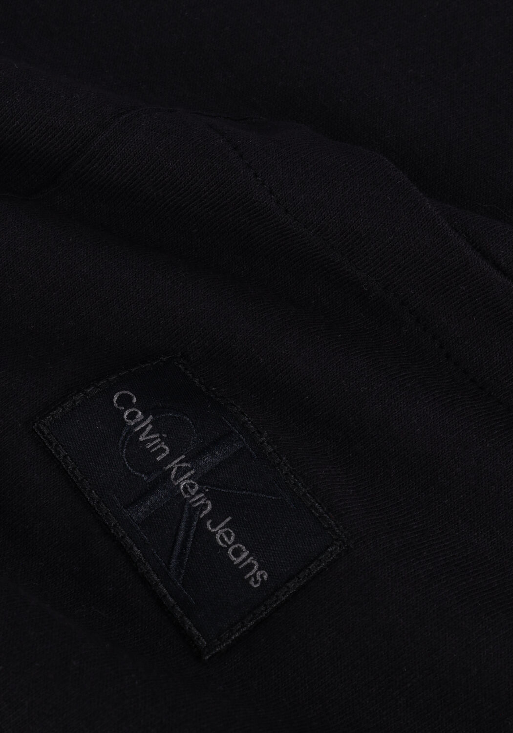 Zwarte CALVIN KLEIN T-shirt SHRUNKEN BADGE POCKET TEE - large