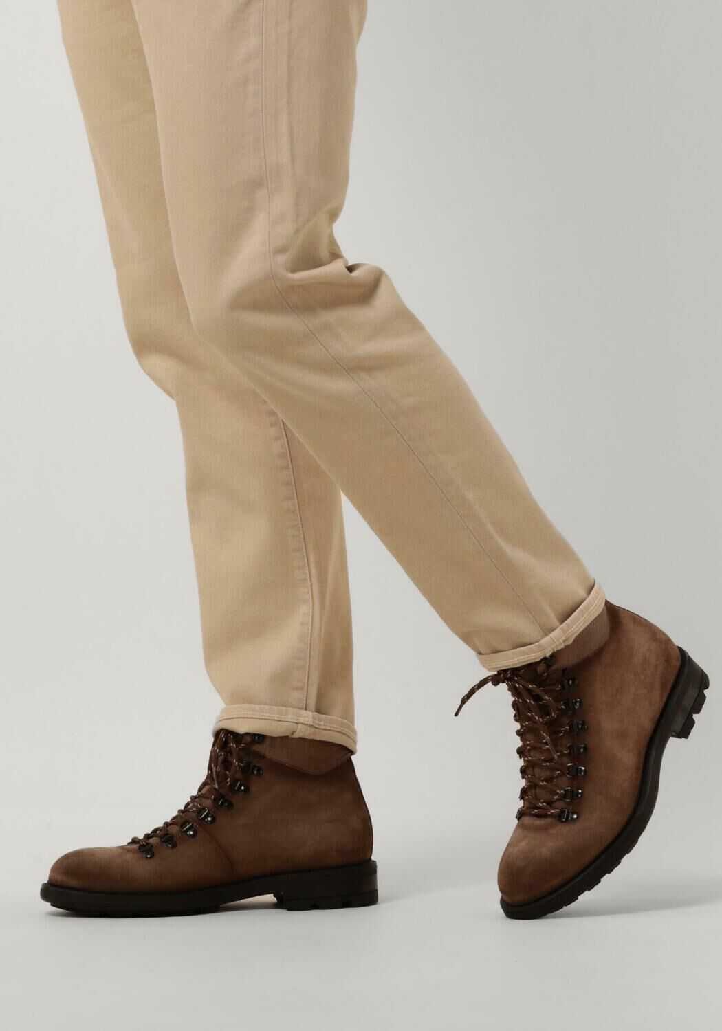 MAGNANNI Bottines &agrave; lacets 25407 en taupe - large