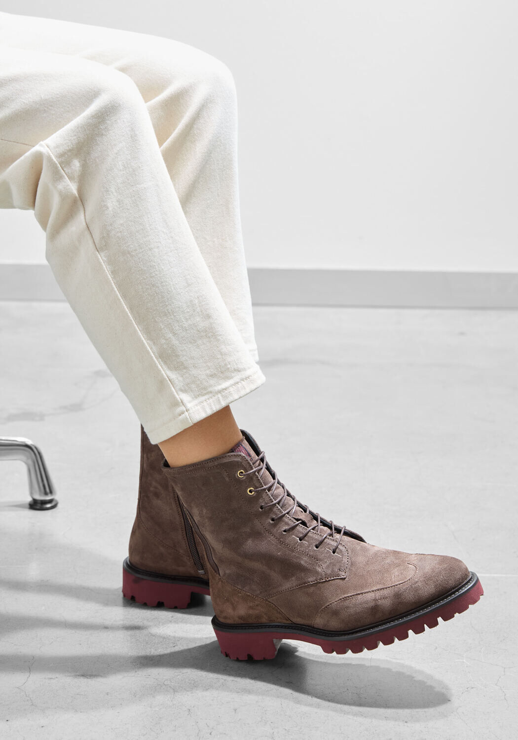 Bruine FLORIS VAN BOMMEL  SELSI 02.05 - medium