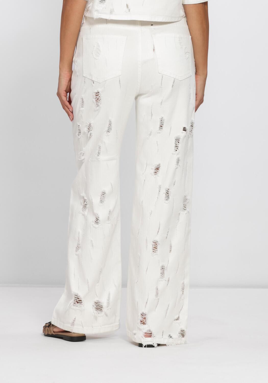 ALIX THE LABEL Pantalon large LADIES WOVEN DAMAGED DENIM PANTS en blanc - large
