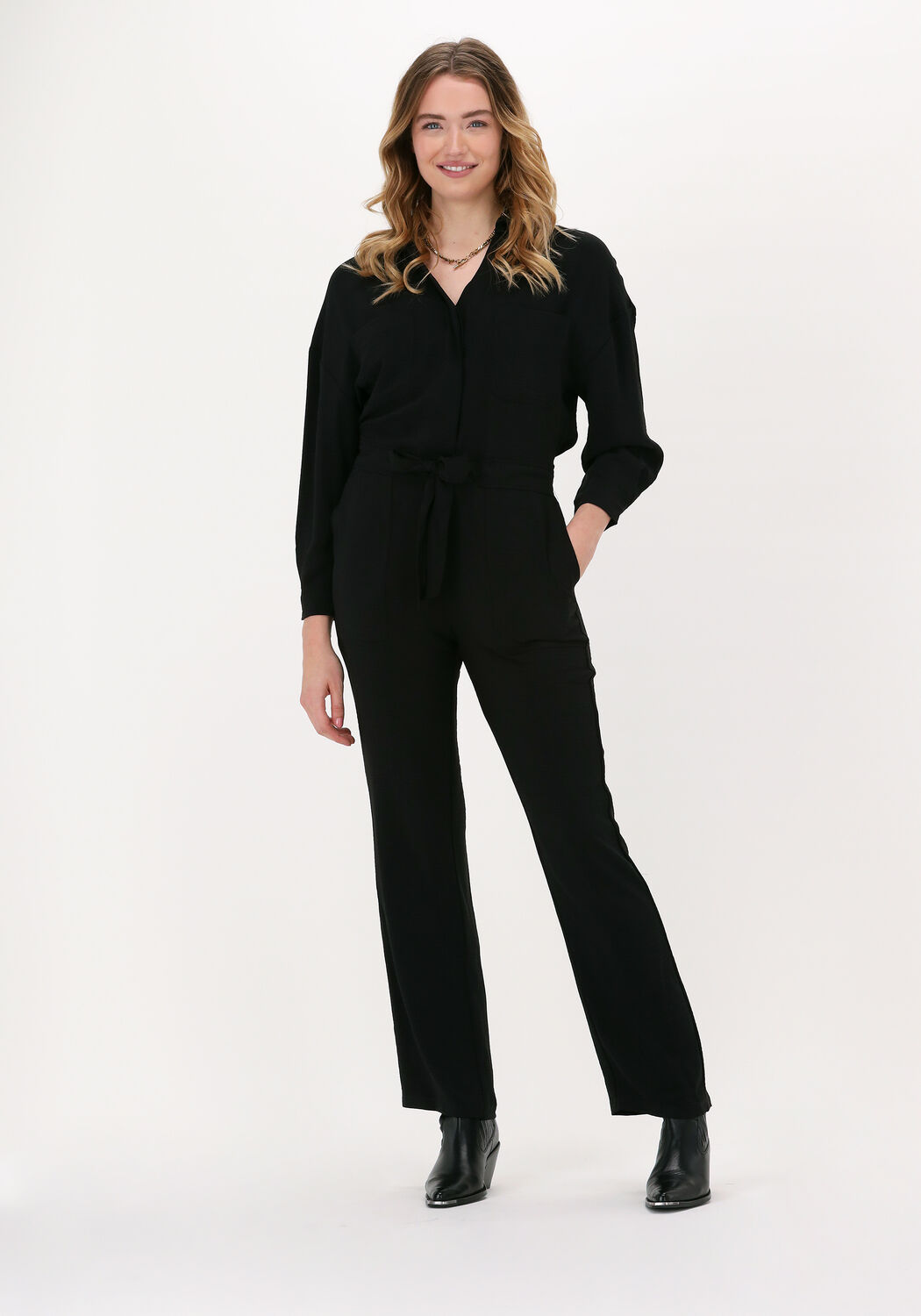 Neo 2025 noir jumpsuit