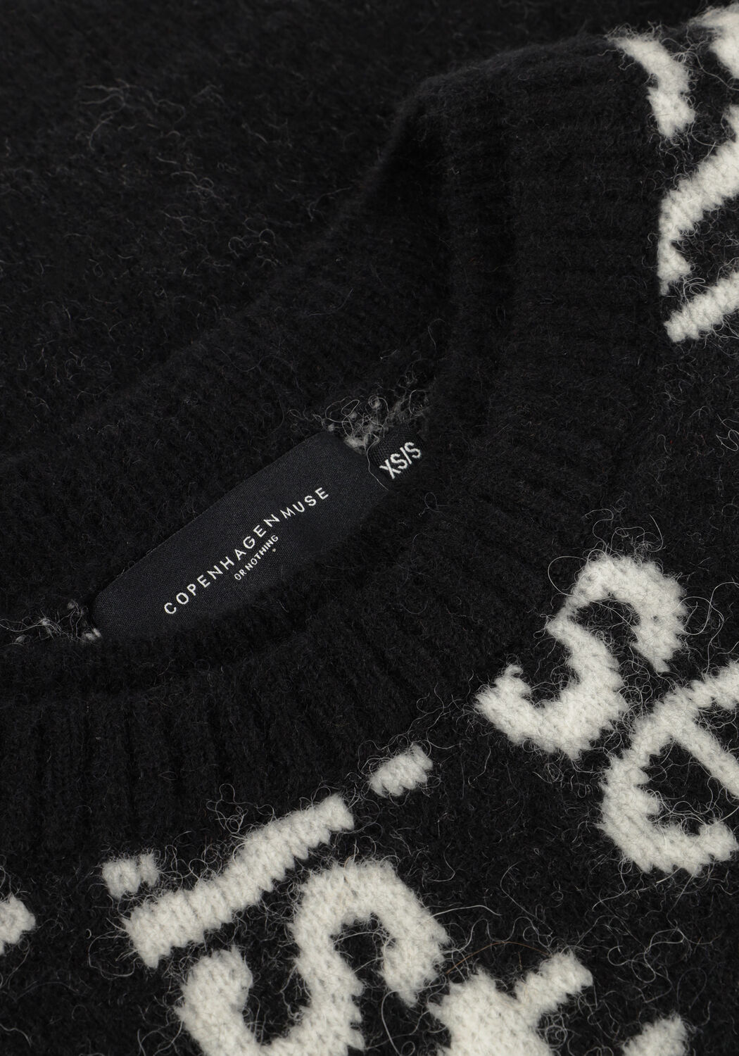 COPENHAGEN MUSE Pull CMIBRA-PULLOVER en noir - large