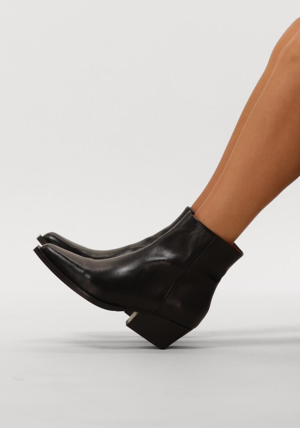 VIA VAI DO CASSIDY Bottines en noir - large