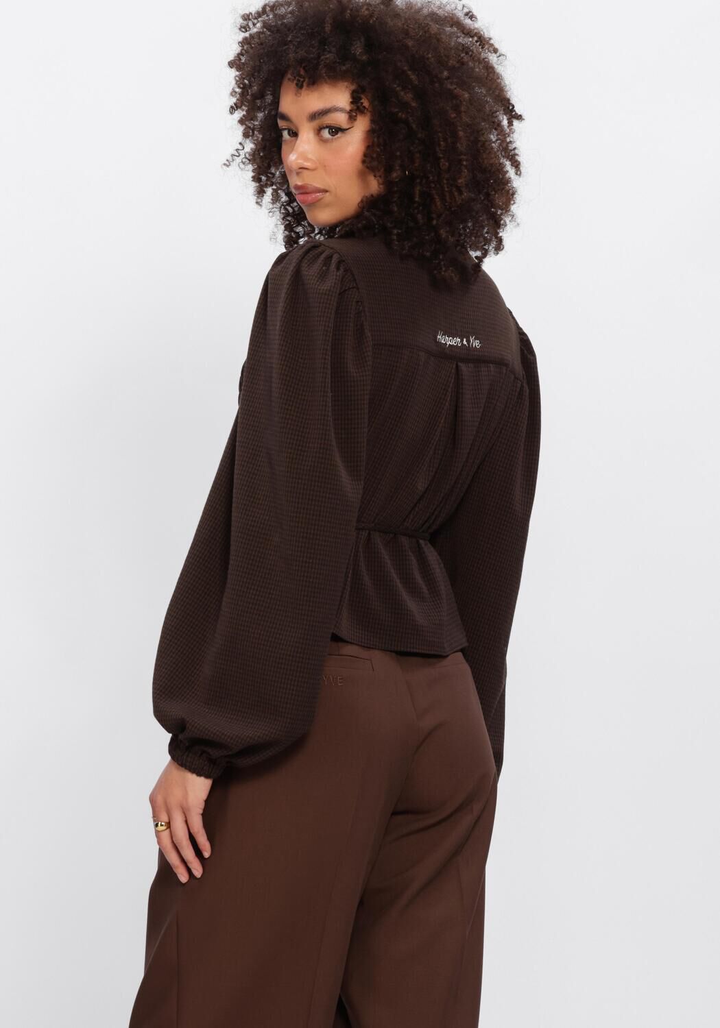 HARPER & YVE DEBBY-LS Blouses en marron - large