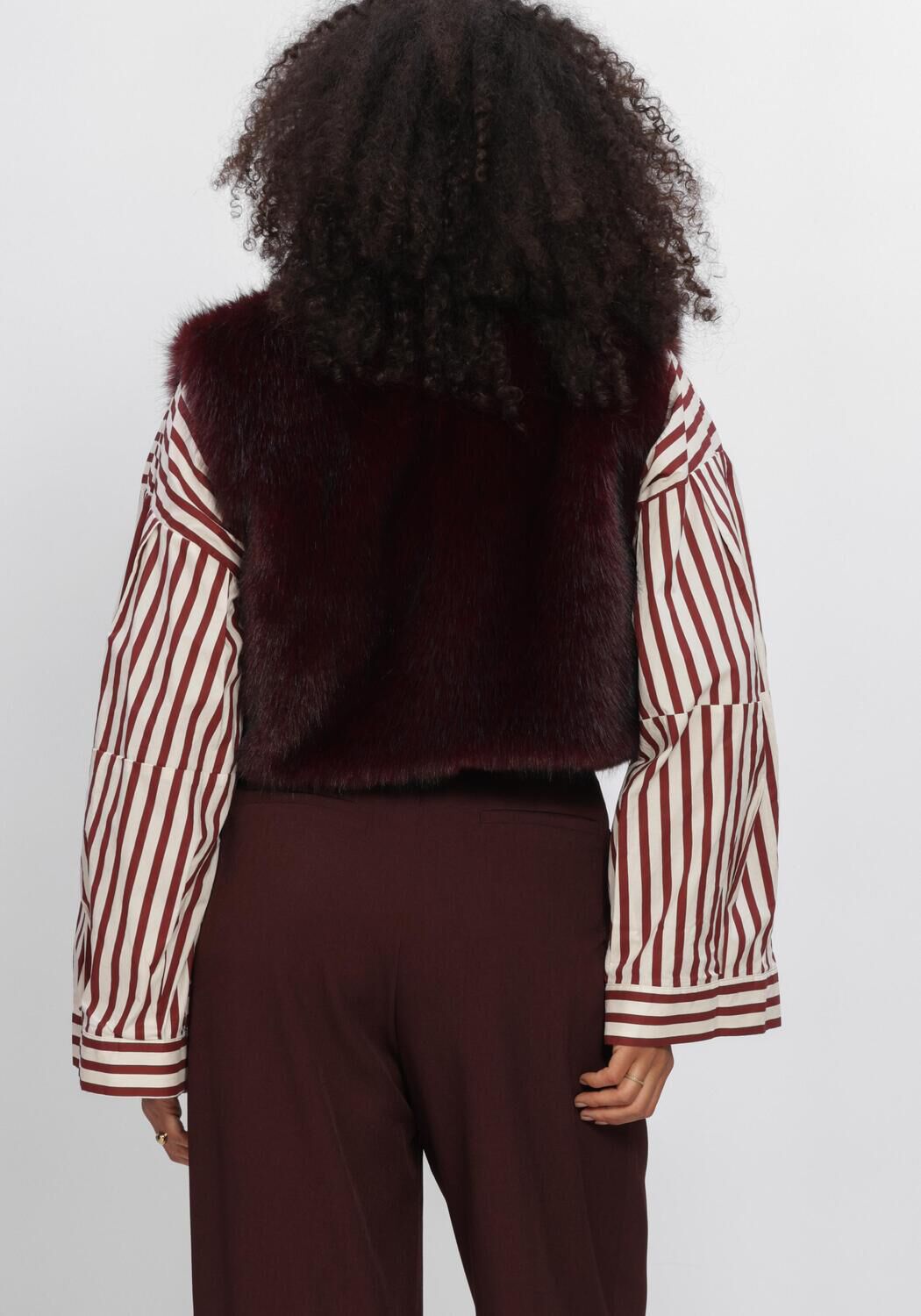 Bordeaux AIMEE THE LABEL Jassen ISLAW6 FAKE FUR WAISTCOAT - large