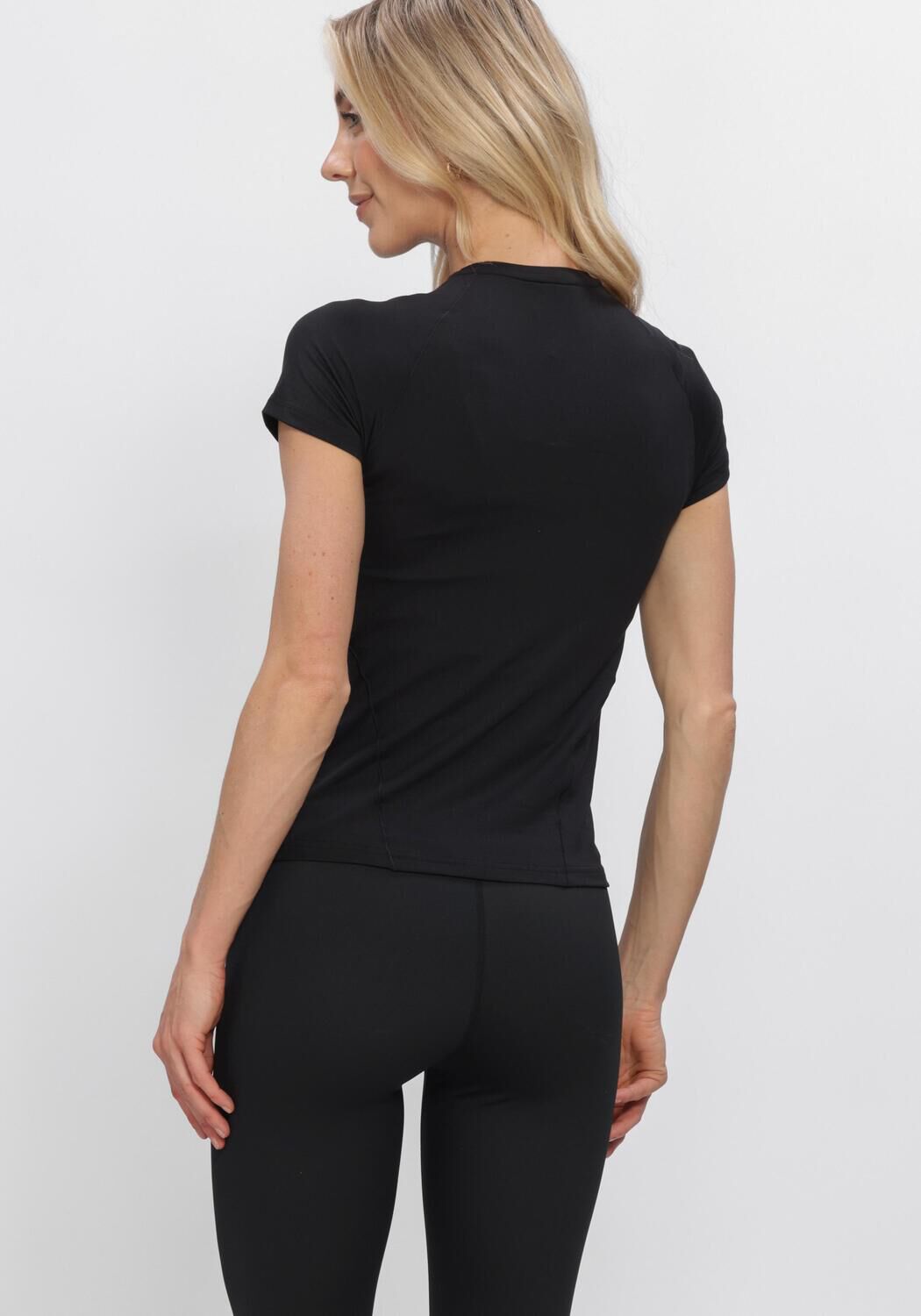 Zwarte AIM'N Tops & T-shirts BLACK SOFT BASIC SHORT SLEEVE - large