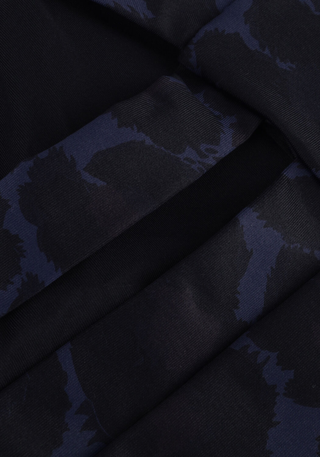 DEBLON SPORTS Haut MICHELLE TOP en noir - large