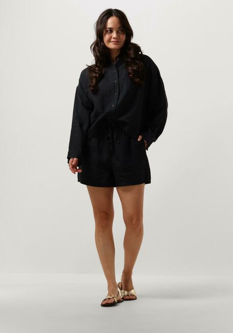 SELECTED FEMME SLFLINNIE MW LINEN SHORTS Pantalons en noir - large