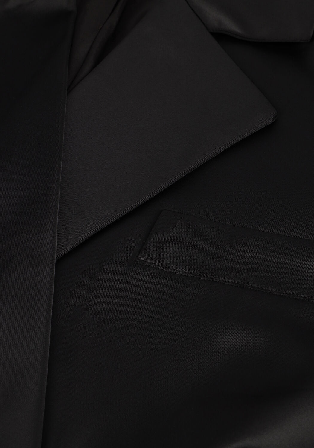 GESTUZ Blazer YACMINEGZ SHORT BLAZER en noir - large